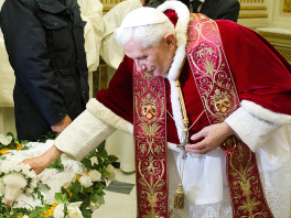 Papa misli kako su društvene mreže put za susret s Bogom