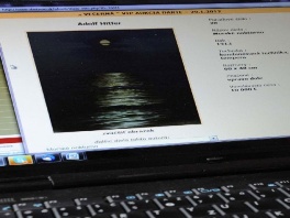 Hitlerova slika prodata na aukciji za 32.000 eura