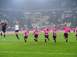 Igrači Juventusa slave pobjedu protiv Catanije (Foto: AFP)