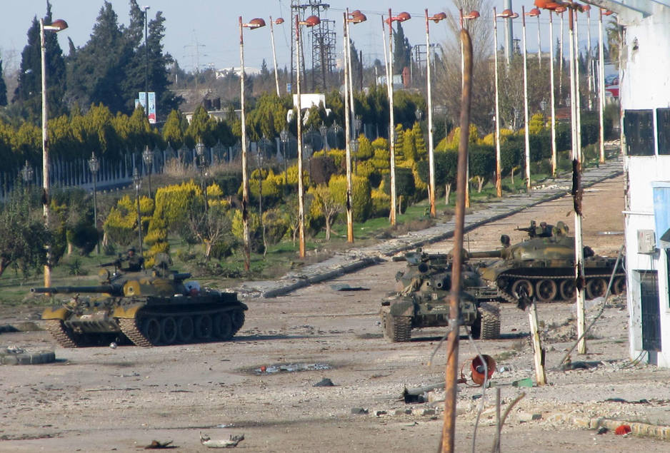 Tenkovi u blizini sirijskog grada Homsa, 10. februar 2012. godine. (Foto: AFP)