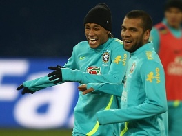 Neymar i Dani Alves na treningu