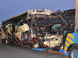 Autobus nakon nesreće (Foto: AFP)