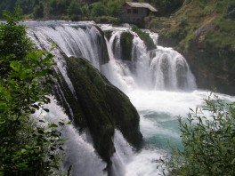 Finansijska, politička i ljudska pomoć u razvijanju NP Una