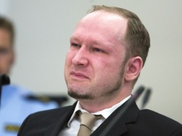 Breivik zaplakao u sudnici