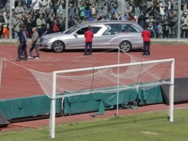 Oproštaj navijača od Morosinija (Foto: AFP)