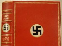 Bavarska namjerava izdati hitlerov "Mein Kampf"