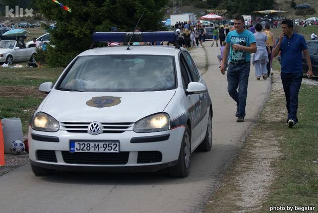 Intervenisala i policija (Foto: Čitatelj portala Klix.ba)