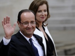 Hollande sa suprugom (Foto: AFP)