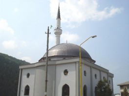 Hajrija džamija u Vlasenici