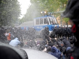 Uhapšeno 700 osoba (Foto: AFP)