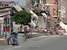 Brojni objekti oštećeni i porušeni nakon zemljotresa (Foto: AFP)