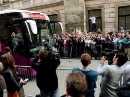 Dolazak igrača Engleske (Foto: AFP)