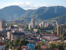 Radnici zeničkog Doma panzionera protestovali ispred sjedišta ZDK-a