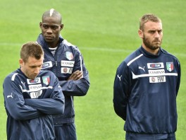 Antonio Cassano, Mario Balotelli i Daniele De Rossi (Foto: AFP)