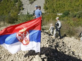 Kosovo: Srbi blokirali put u međuzoni kod Jarinja