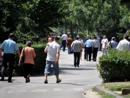 Radnici ulaze u krug preduzeća (Foto: Nedim Grabovica/Klix.ba) (Foto: N. G./Klix.ba)