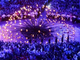 Grandiozno otvaranje OI u Londonu (Foto: AFP)