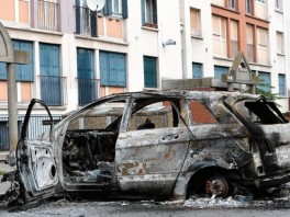 Posljedica nereda u Amiensu (Foto: Arhiv/AFP)