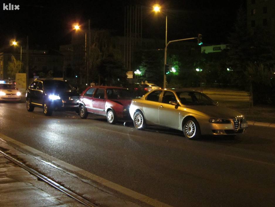 Sudar u ulici Zmaja od Bosne (Foto: Feđa Krvavac/Klix.ba)