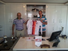 Turski biznismen dobio dres Sarajeva na poklon