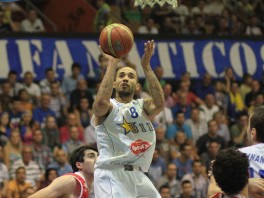 Pronađen izgubljeni pasoš, Zack Wright će ipak otputovati u Latviju