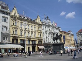 Trg bana Jelačića u Zagrebu