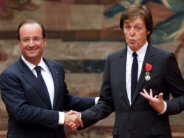 Paul McCartney i predsjednik Francuske Francois Hollande (Foto: AFP)
