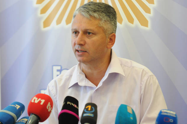 Edin Vranj, načelnik Sektora kriminalističke policije FUP-a, kaže da je u pozivnim centrima policija pronašla uređaje za prikrivanje IP adresa.