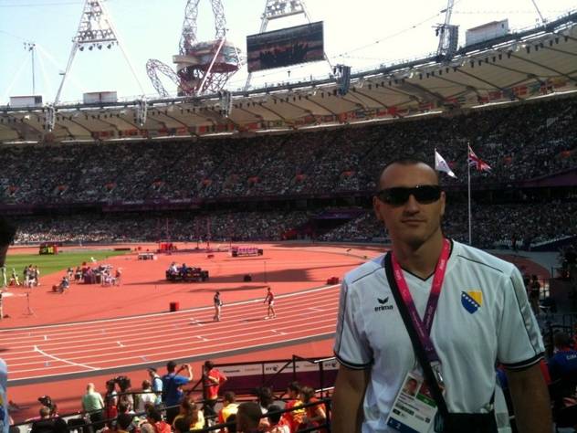 Mirzet na stadionu u Londonu
