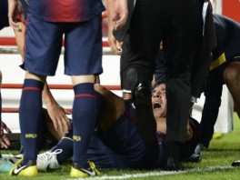 Teška povreda kapitena Barce (Foto: AFP)