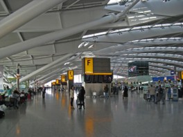 Par uhapšen na aerodromu Heathrow zbog terorizma