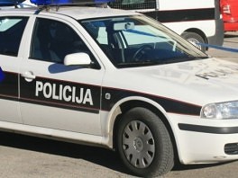 Preminuo nakon što ga je prijatelj nehotice ubo nožem