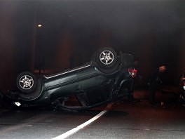 Audi se prevrnuo kod Ilidže, vozač teško povrijeđen
