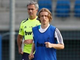 Modrić: Mourinho traži da igram brže i agresivnije