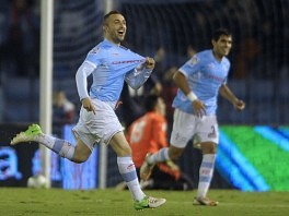 Cristian Bustos (lijevo) slavi gol (Foto: AFP)