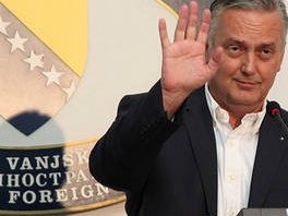 Lagumdžija: Tihićeva izjava pokazuje "besprizorni bezobrazluk"