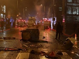 Neredi u Belfastu (Foto: AFP)