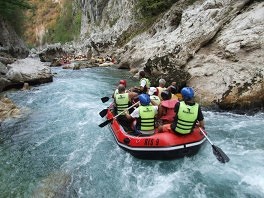 Rafting na rijeci Neretvi veoma je zastupljen kod stranih turista