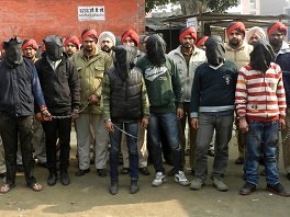Uhapšeni muškarci nakon silovanja u Indiji (Foto: AFP)