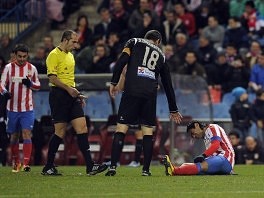 Falcao je morao napustiti teren zbog povrede (Foto: AFP)