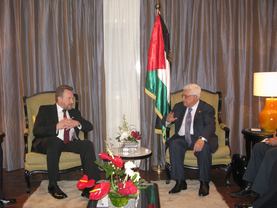 Izetbegović sa ppredsjednikom Države Palestine Mahmoudom Abbasom