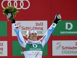 Marion Rolland zlatna u spustu, Tina Maze sedma