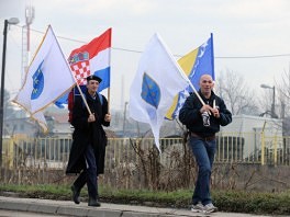 Omerčević i Hadžić na putu ka Vukovaru (Foto: Klix.ba)