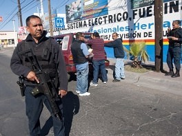 Ulicama grada patrolira policija (Foto: AFP)