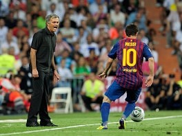 Jose Mourinho i Lionel Messi (Foto: AFP)