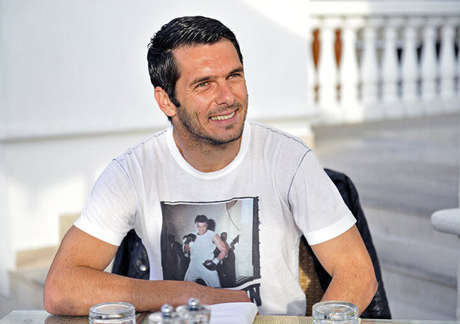Emir Spahić po dolasku u Dubai