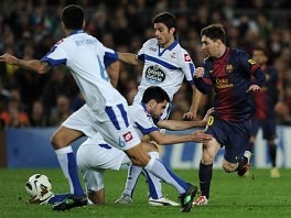 Messi postiže gol protiv Deportiva (Foto: AFP)