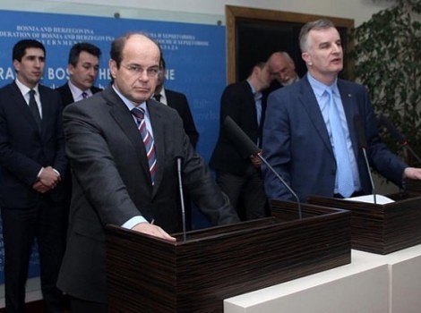 Lijanović: Spriječili opstrukcije; Osmanović: Premijer blokirao rad