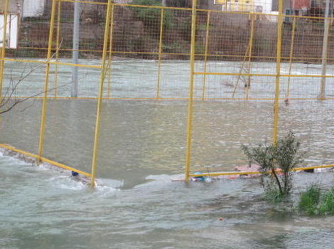 Poplavljeno igralište u Mostaru (Foto: Anadolija)