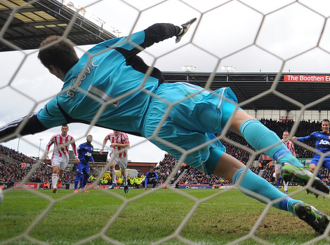 Asmir Begović nije uspio odbraniti penal na današnjoj utakmici (Foto: AFP)